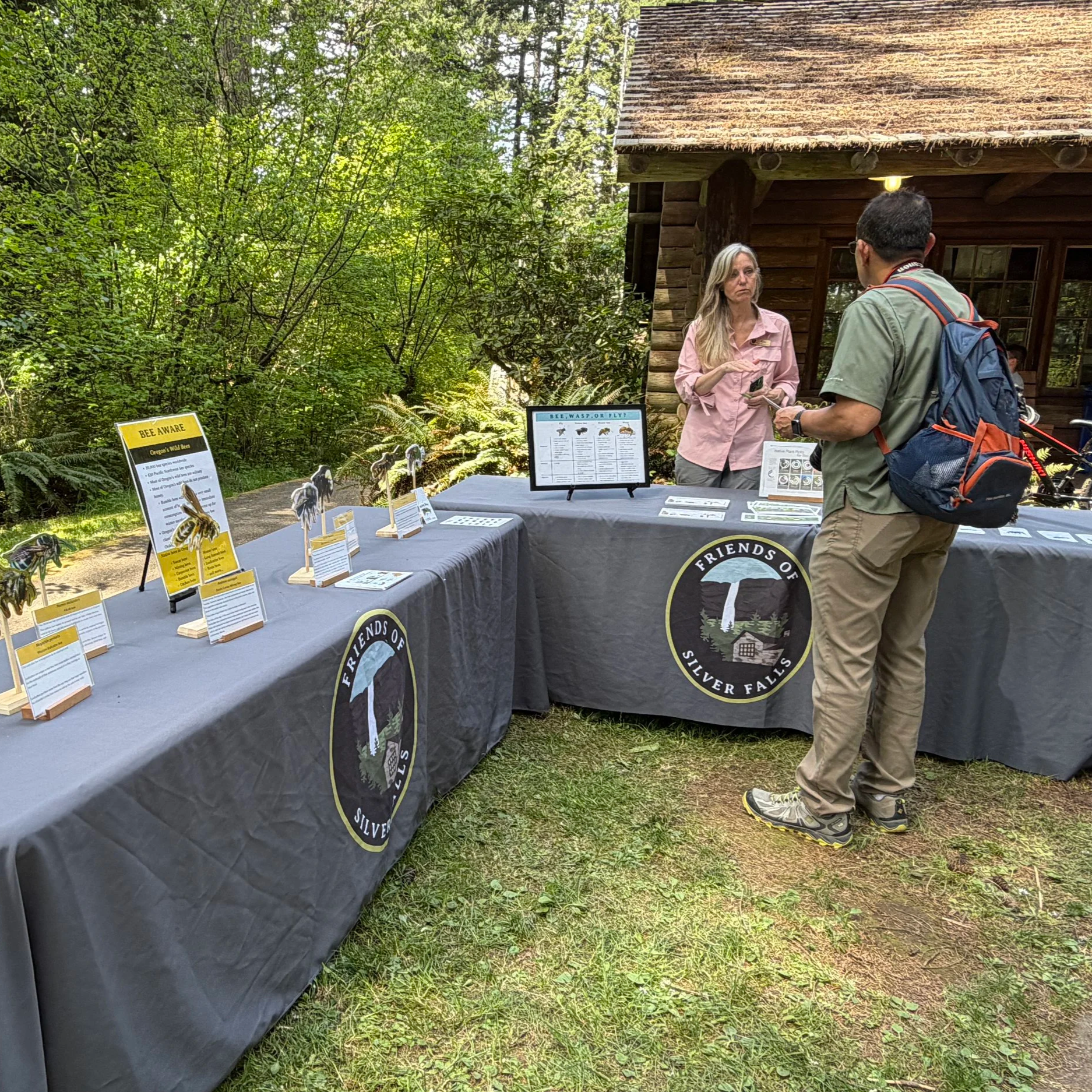 Discovery Tables
Discovery Tables are volunteer-led, drop-in learning stations located in the South Falls and North Canyon day-use areas during peak visitation times. Stop by to explore hands-on activities and learn more about the park.