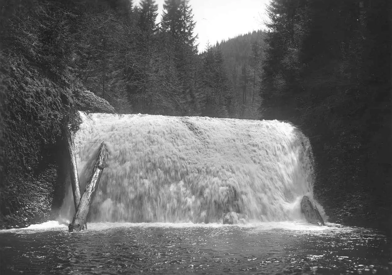 Lower North Falls